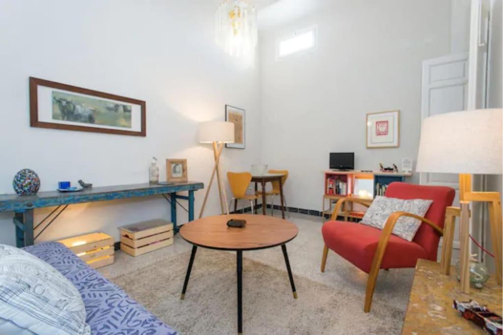 Casa Pepita: Vintage Spirit In The Old Town Apartment Севиля Екстериор снимка